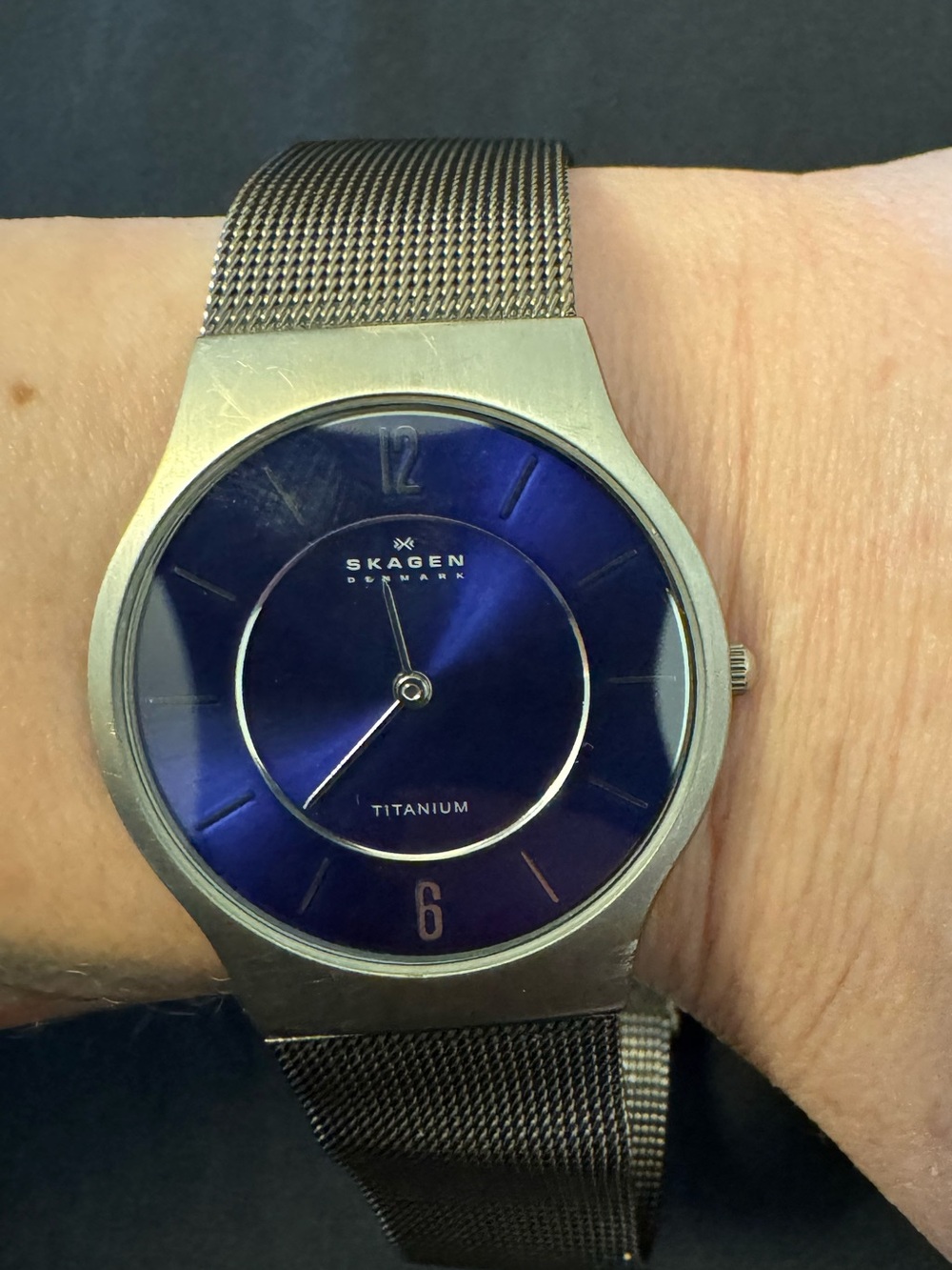 Vintage Skagen Titanium Men's Watch with Deep Blue Dial and Silver Mesh Band